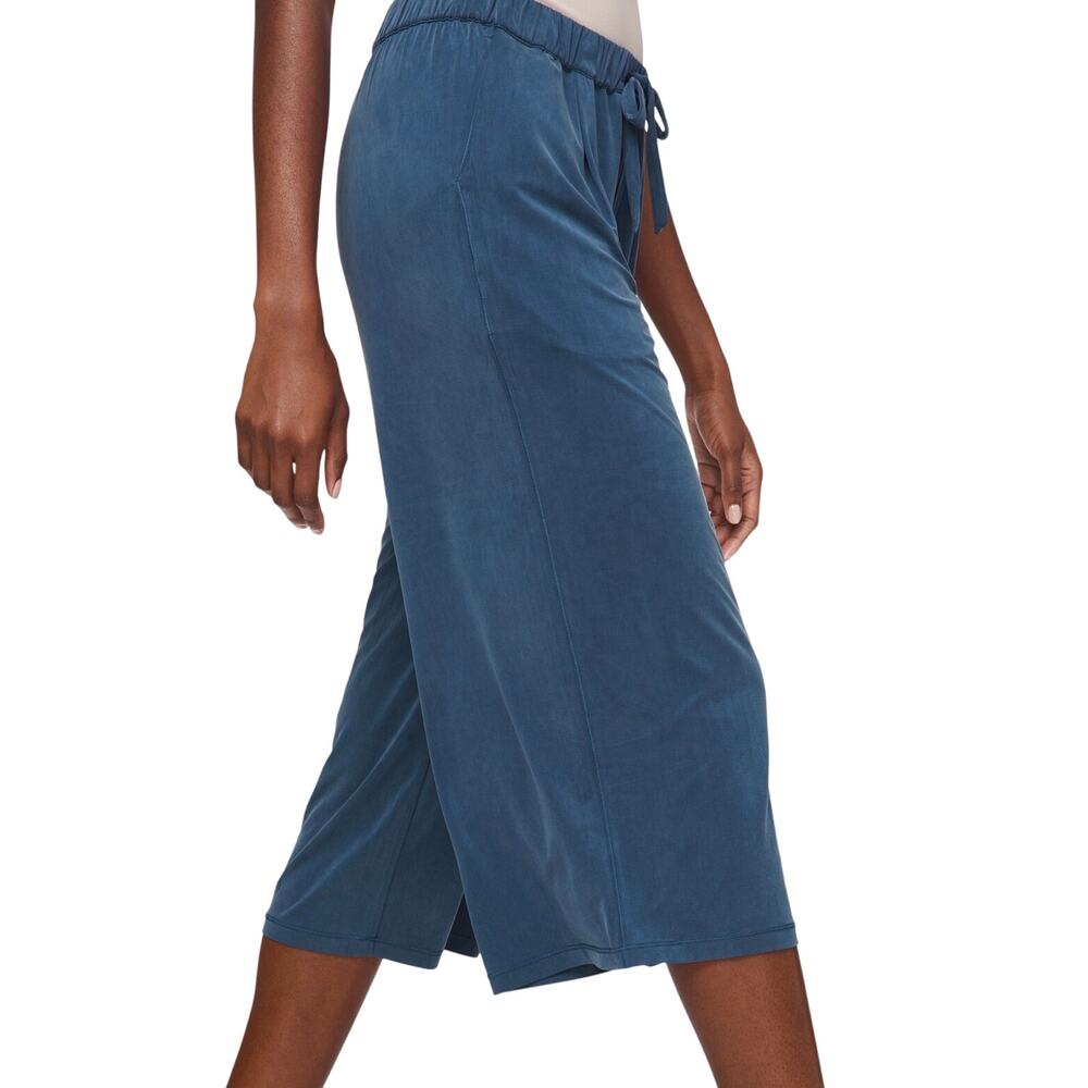 Lululemon Flow In Elegance Crop Pants - Women's Blue Size 14 - Picture 2 of 10